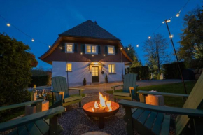 Exklusives Ferienhaus am Waldrand mit Whirlpool und Sauna